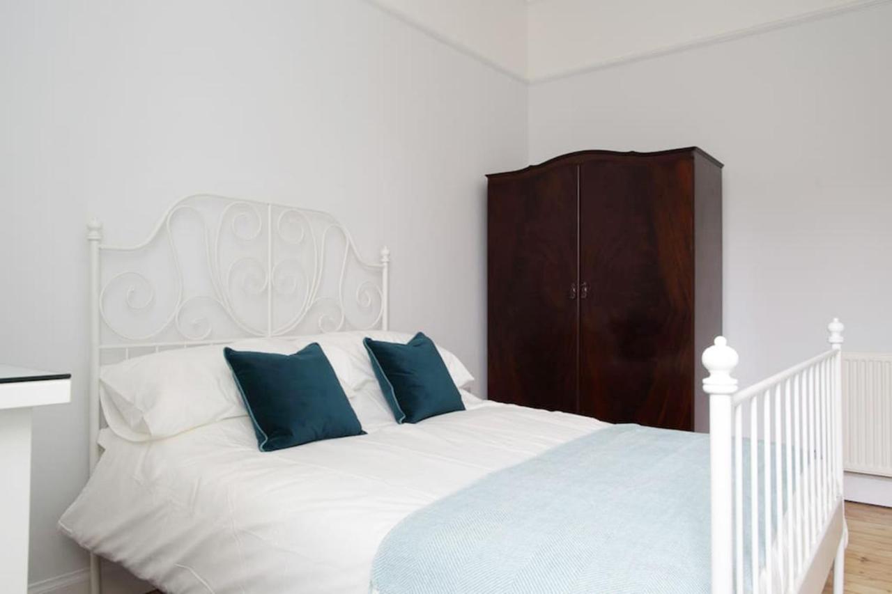 Stylish City Centre Apartments - D Terrace Residence Эдинбург Экстерьер фото
